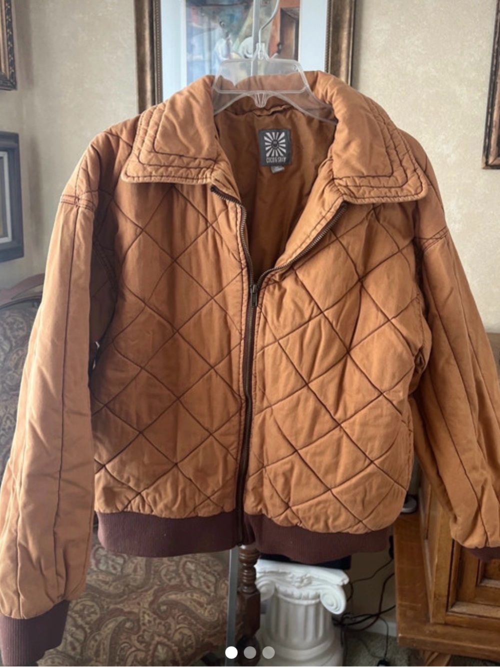 Quilted Brown Bomber Jacket - Classic Casual
